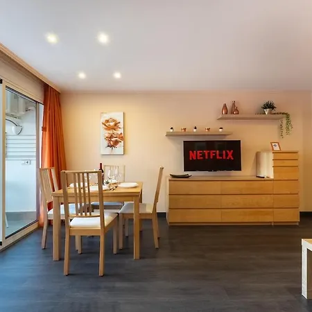 Salou-danubio-center-pool-2bed-portavntura-aa-wifi17 Apartment