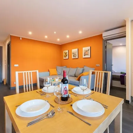 Salou-danubio-center-pool-2bed-portavntura-aa-wifi17